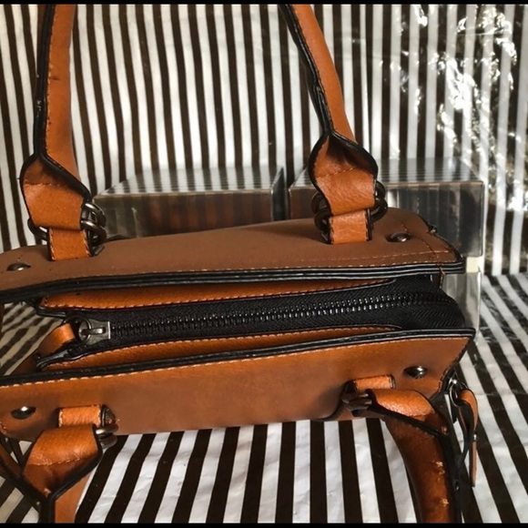 Women’s European Style Crossbody handbag - Picture 8 of 12